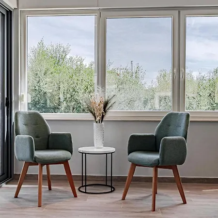 In With Jacuzzi 別荘