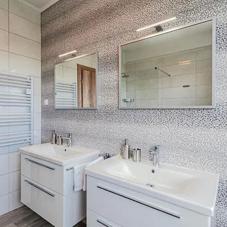 別荘 In With Jacuzzi *