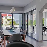 Stunning Home In Sreser Sreser